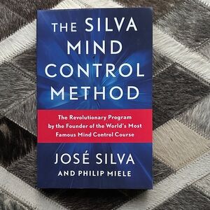 The Silva Mind Control Method by José Silva - Blue & Red Cover